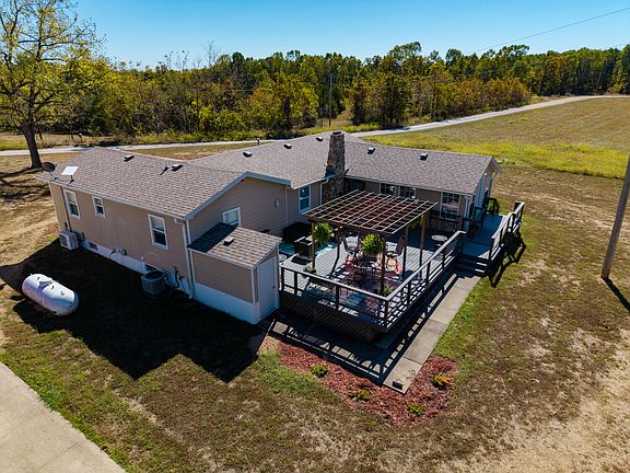 5th image of 1631 County Road N -321