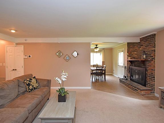 5th image of 1706 Grandle Ct