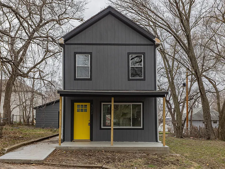 311 Pottawatomie St — Photo 1