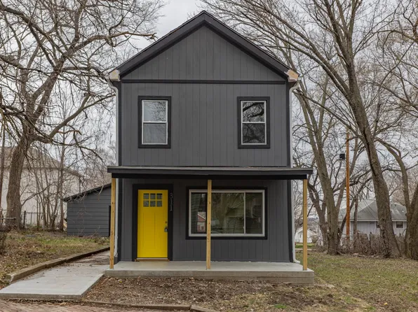 311 Pottawatomie St, Leavenworth, KS 66048