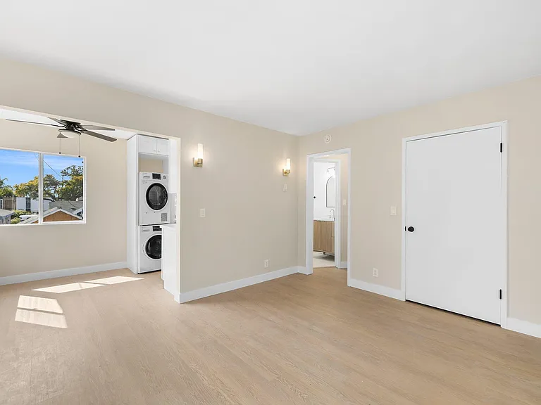 3020 E 3rd St #11 — Photo 10