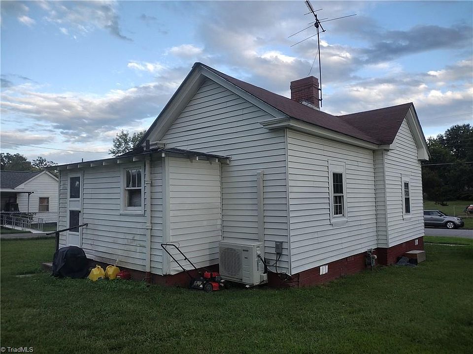 2nd image of 1219 Ridge Ave