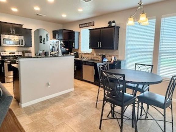 5th image of 408 W Vega Ln