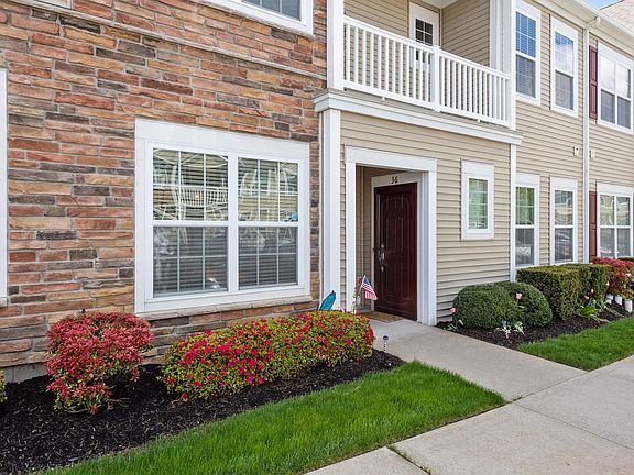 2nd image of 35 Southampton Dr