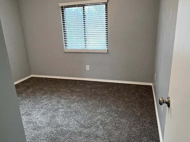 11 Evergreen Rd #3B — Photo 8