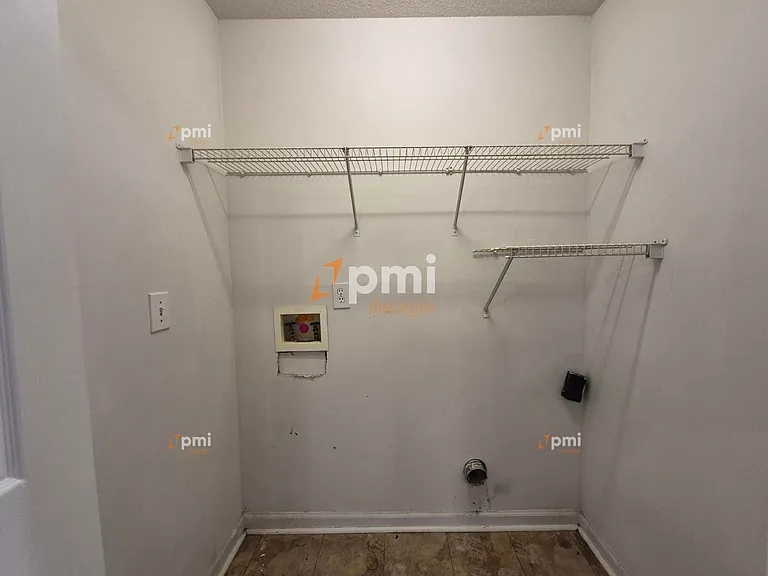 3705 Wavetree Pass NW — Photo 8