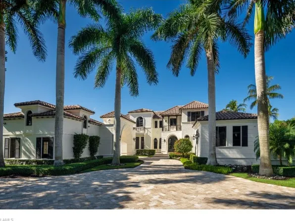 3520 Gin LN, NAPLES, FL 34102