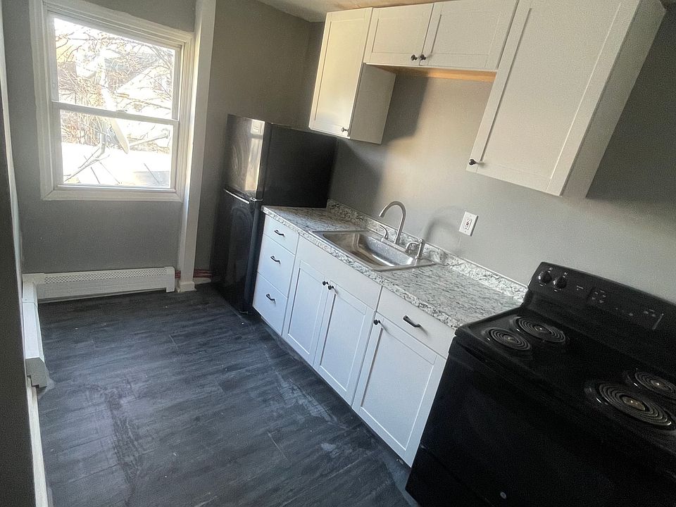 2nd image of 16 N 18th St #3