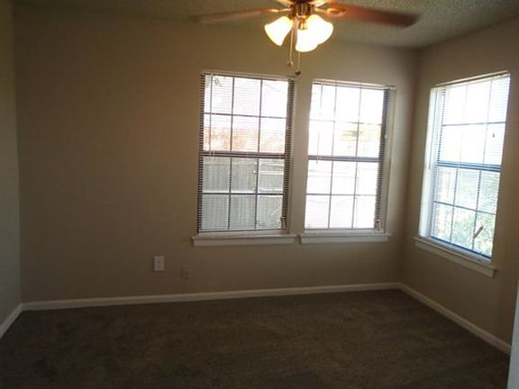 5th image of 6103 Bay Hill Dr