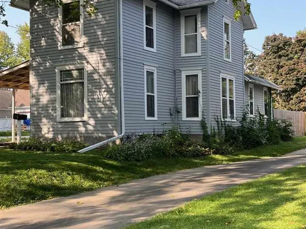 515 S Iowa Ave, Washington, IA 52353