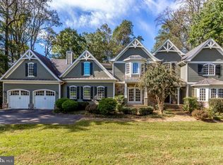 1040 Springvale Rd, Great Falls, VA 22066