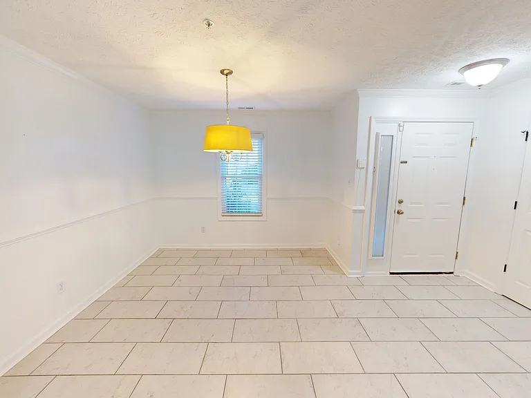 330 Bubble Creek Ct #4 — Photo 3