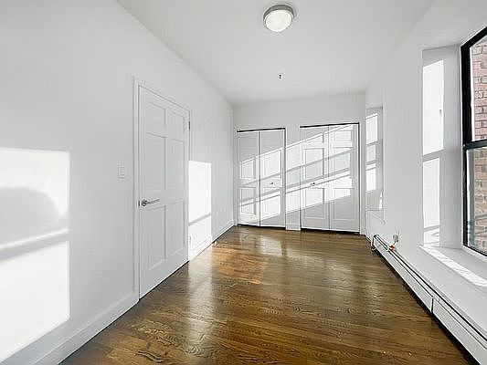 5th image of 315 W 113th St APT 6E