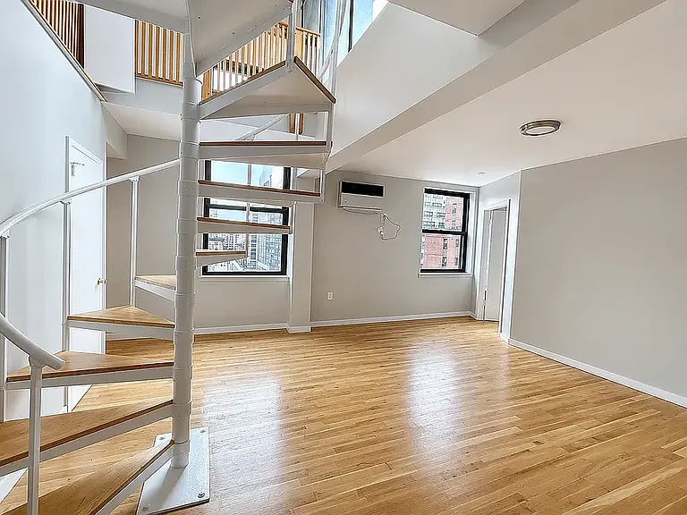 131 E 83rd St #7AA — Photo 5