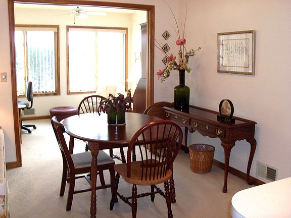 Dining rm.