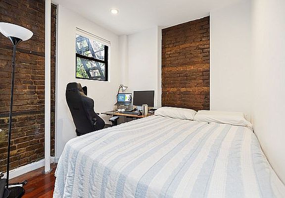 3rd image of 106 Greenwich Ave #2BB
