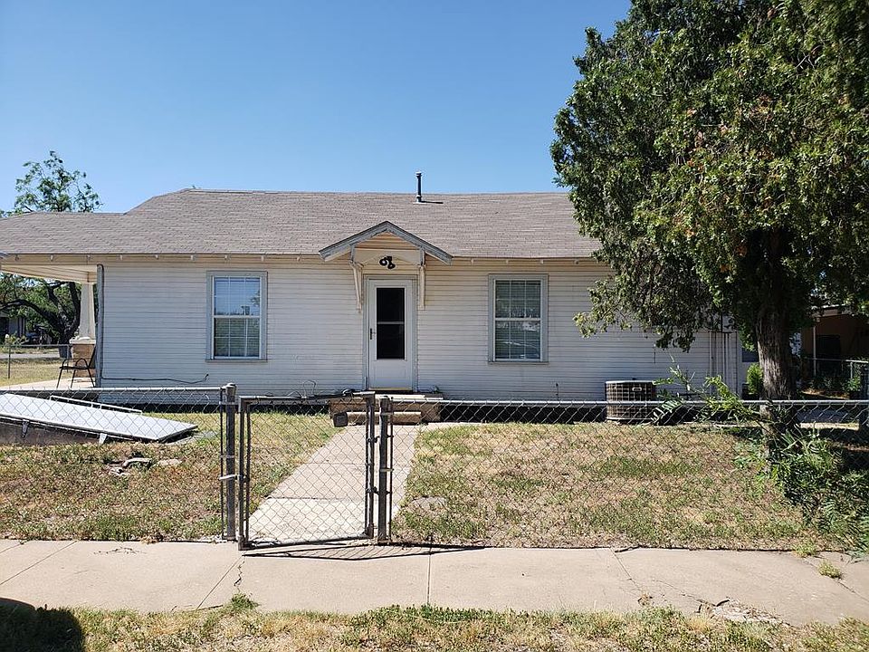 1st image of 917 E 17th St