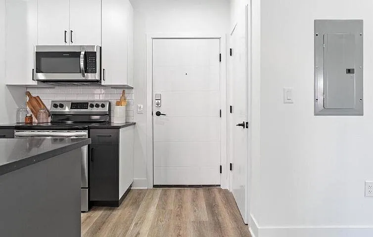 330 Cecil B. Moore Ave — Photo 19