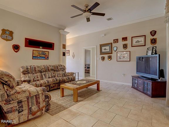 4th image of 205 Caribbean Blvd