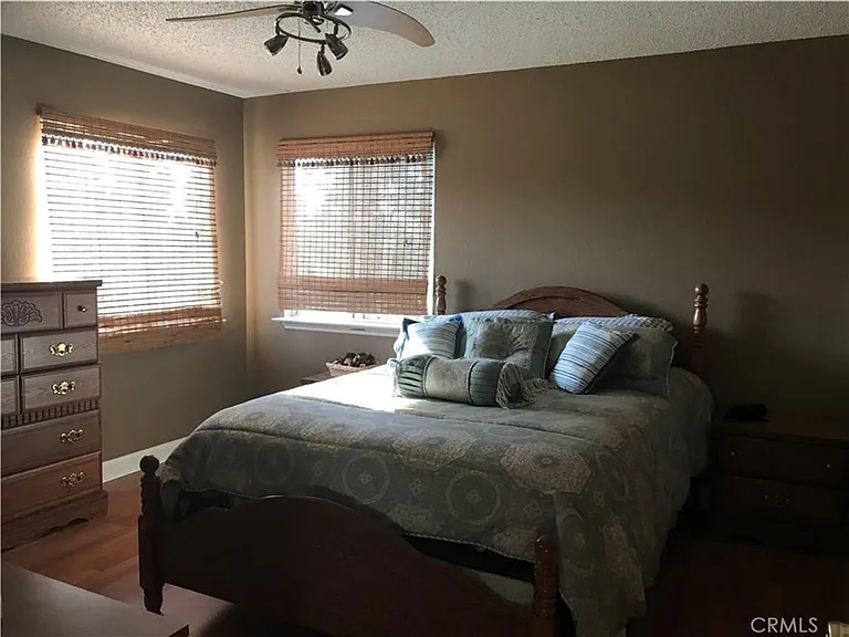 1534 Brookside Ave — Photo 7