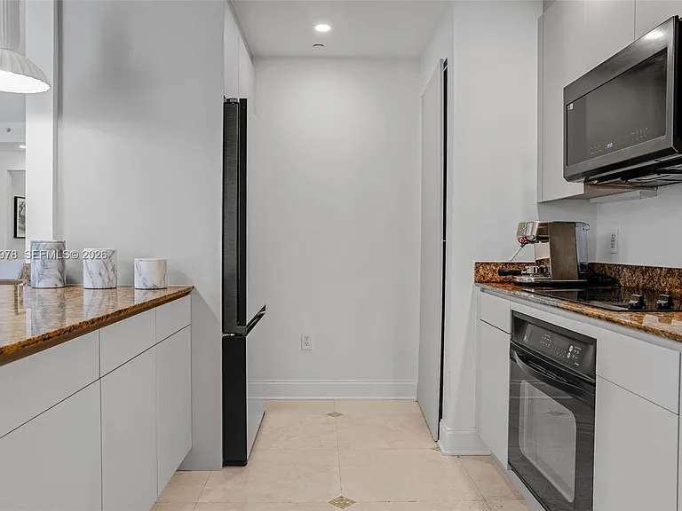 725 Crandon Blvd #203 — Photo 10
