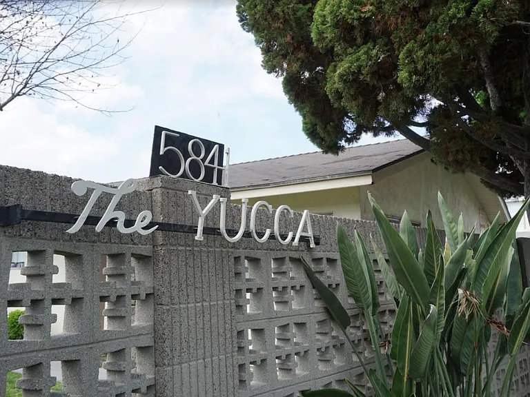 5841 Western Ave #G — Photo 1