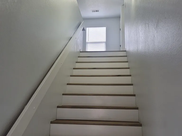 1418 Laguna Ct NE — Photo 22