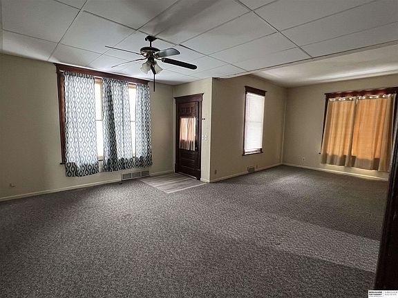 2nd image of 630 W 9th St