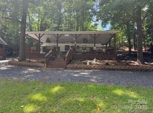146 Trivette Trl, Mount Gilead, NC 27306