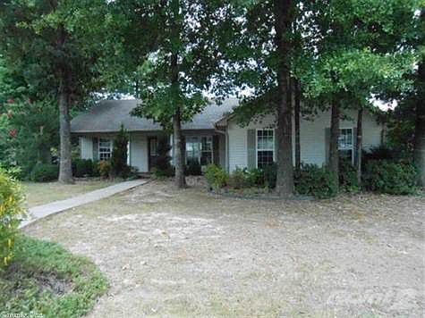 1st image of 16 Brenda Dr
