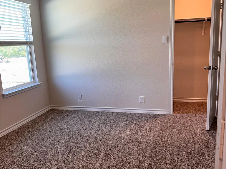 204 Steele Hbr — Photo 11