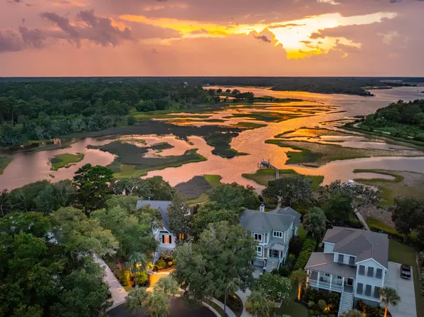 202 Old Hickory Xing, Johns Island, SC 29455