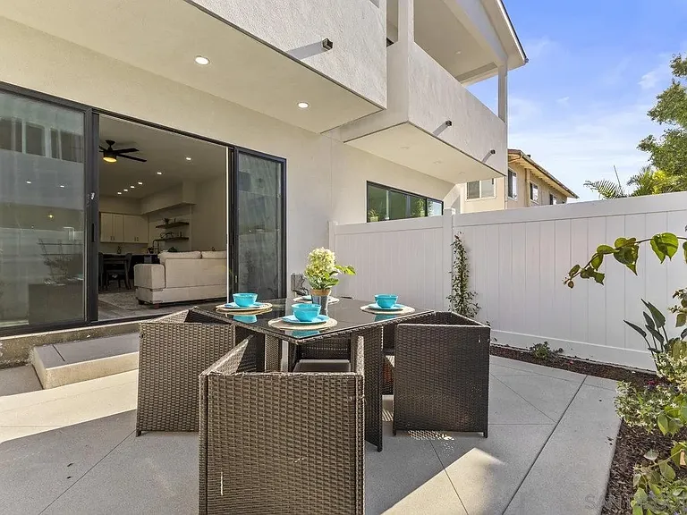 254 Donax Ave — Photo 44