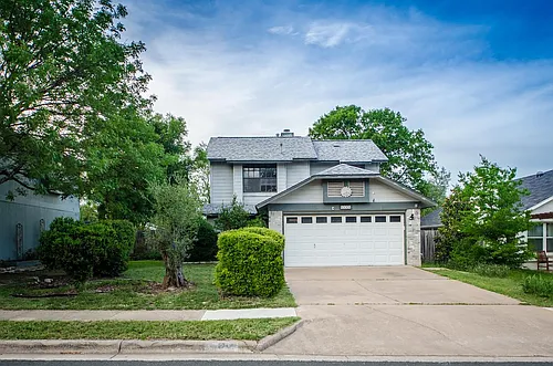 2112 Waterway Bnd Photo 1