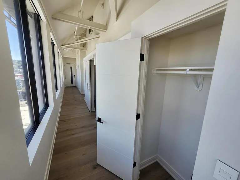 515 W Sprague Ave — Photo 13