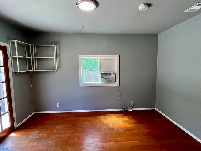 6500 Denny Ave #GUEST HOUSE — Photo 18