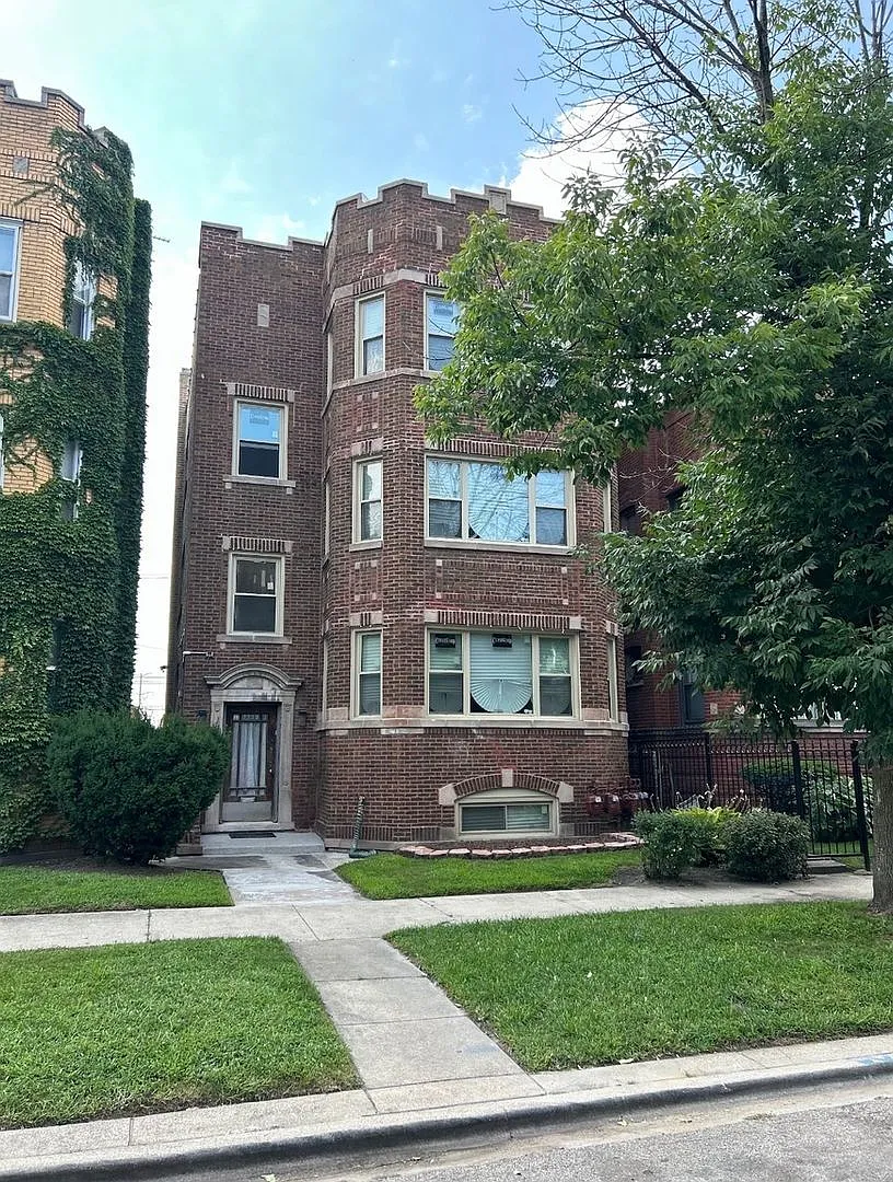 New renovation Spacious South Shore 3bed room 1 bath units — Photo 3