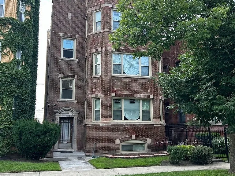 7730 S Cornell Ave #3 — Photo 3