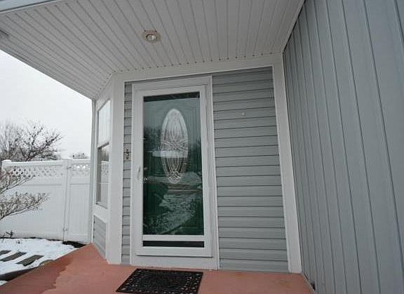 2nd image of 1416 NW Primrose Ln