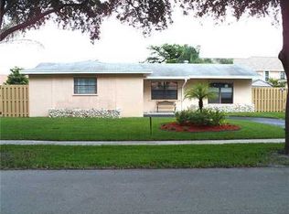10341 SW 50th St, Cooper City, FL 33328