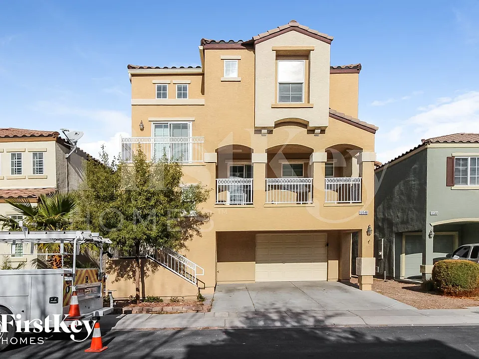 10548 Gibbous Moon Dr