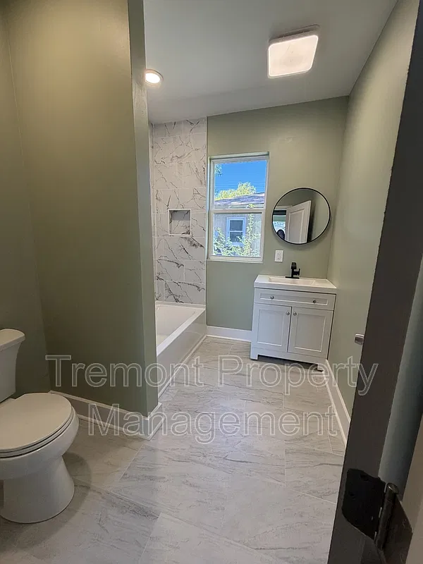 2 bed, 1.0 bath, 1216 sqft, $1,299 — Photo 3