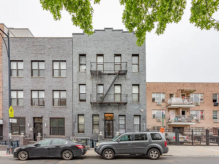1493 Gates Ave #2D — Photo 9