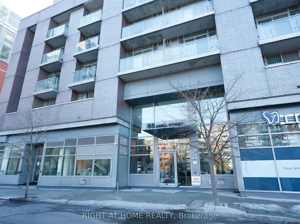 68 Abell St #938, Toronto, ON M6J 0B1