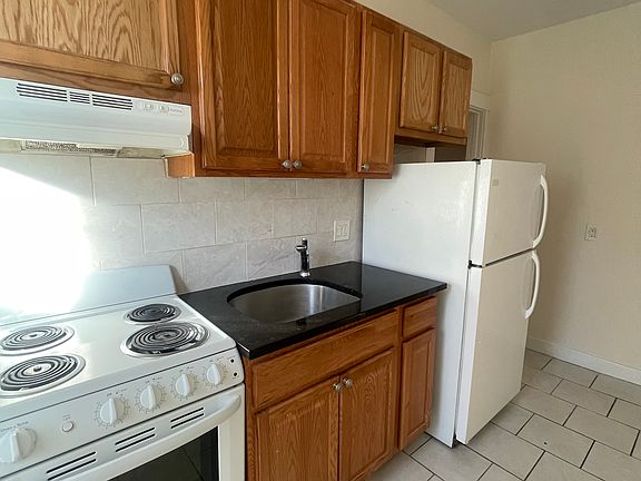 3rd image of 54 Mountain Ave APT 5