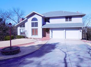 558 Cougar Trls, Branson, MO 65616