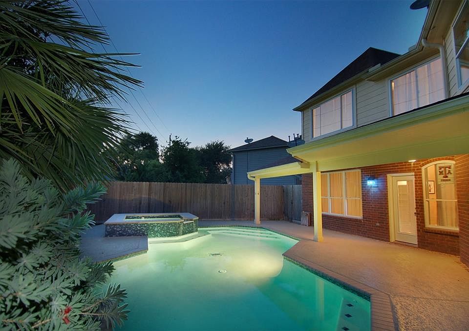 1st image of 2034 Summerall Ct