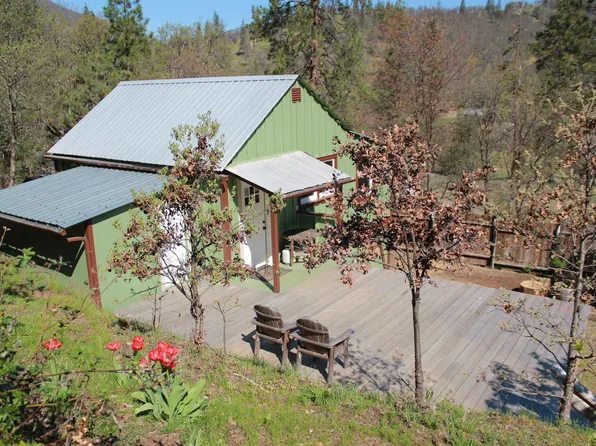 29010 State Highway 96, Horse Creek, CA 96050