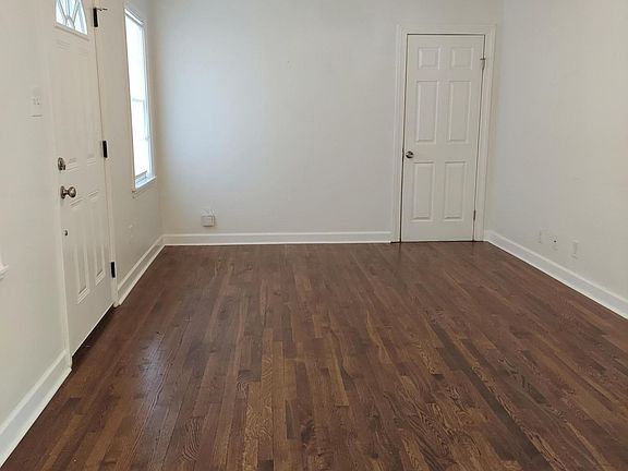 3rd image of 2409 Van Horn Ave #2409