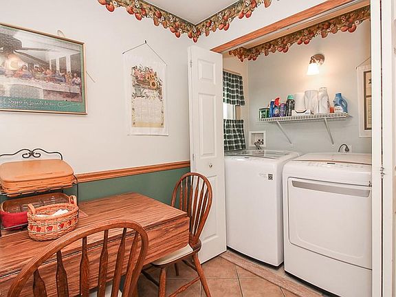 3rd image of 11132 Lawndale Dr